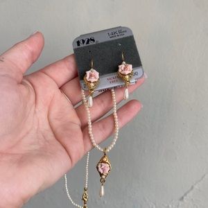 Vintage NEW 1928 Porcelain Pearl & Rose necklace/ earring set